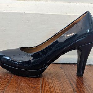 Clarks dark blue high heels Size 7